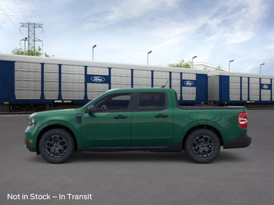 2025 Ford Maverick XLT photo 1