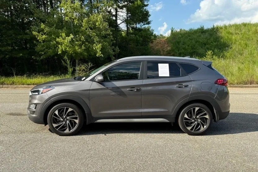 2020 Hyundai Tucson Sport photo 1