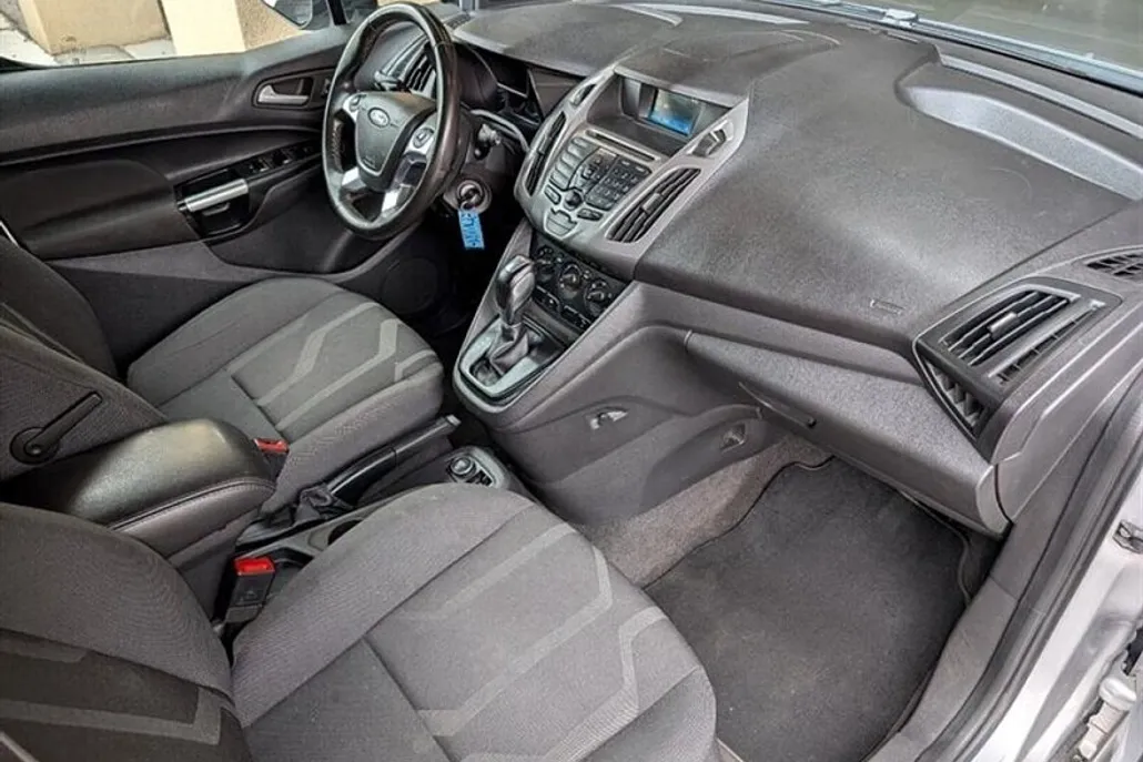 2018 Ford Transit Connect XLT photo 1