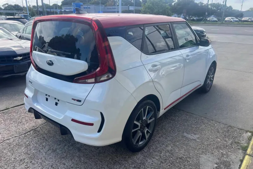 2020 Kia Soul GT-Line photo 1