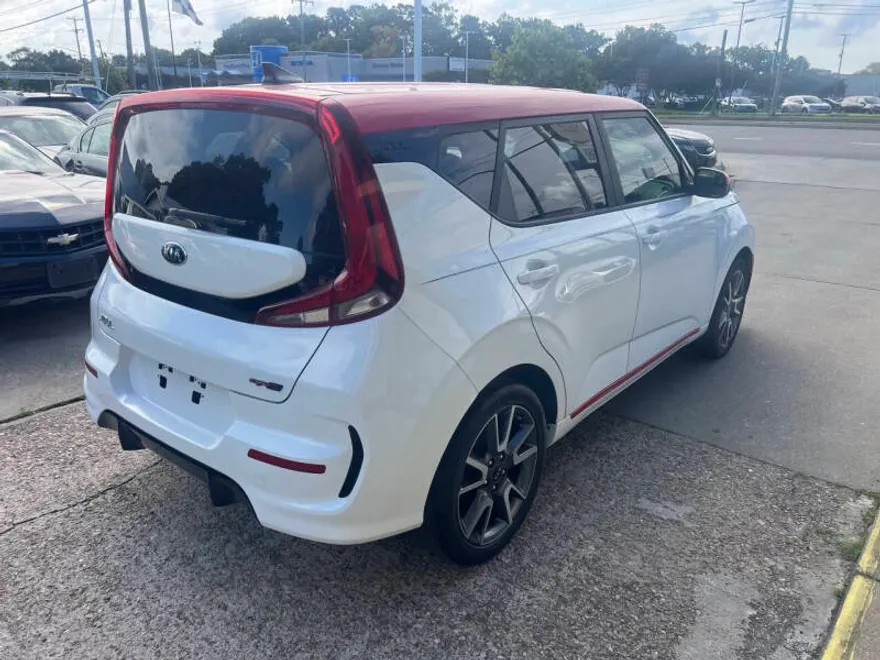 2020 Kia Soul GT-Line photo 1