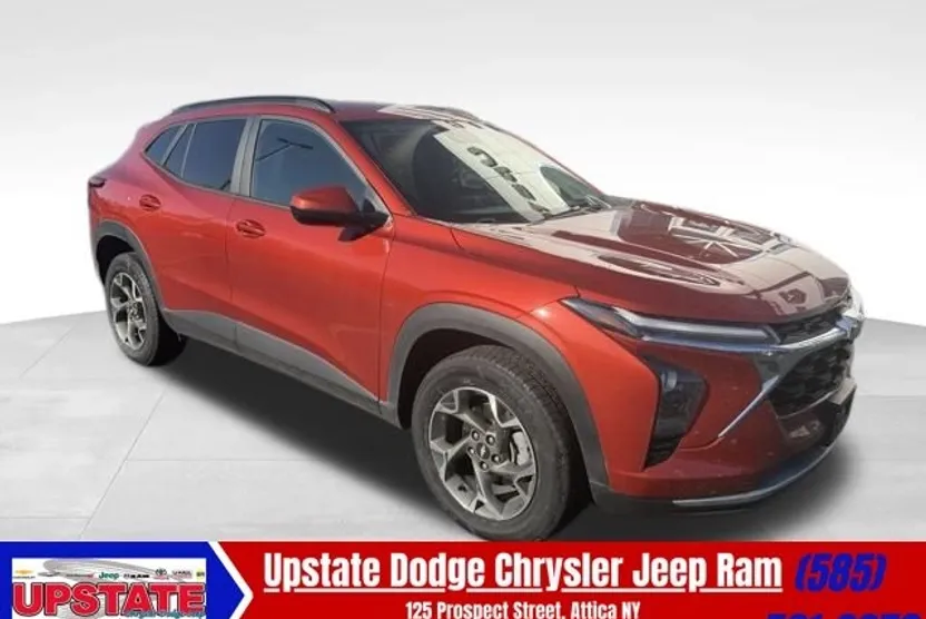 2024 Chevrolet Trax LT photo 1