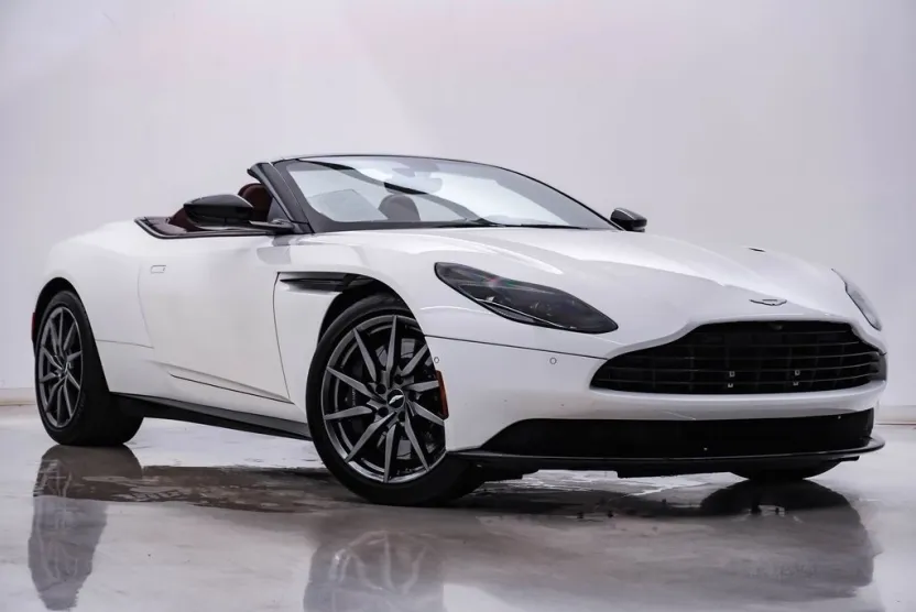2021 Aston Martin DB11 AM5 photo 1