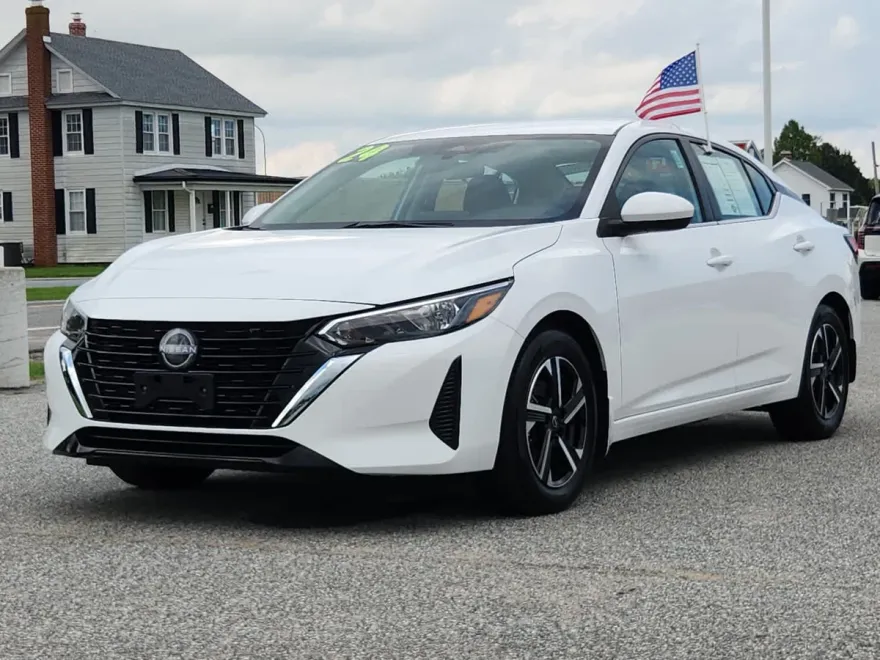 2024 Nissan Sentra SV photo 1