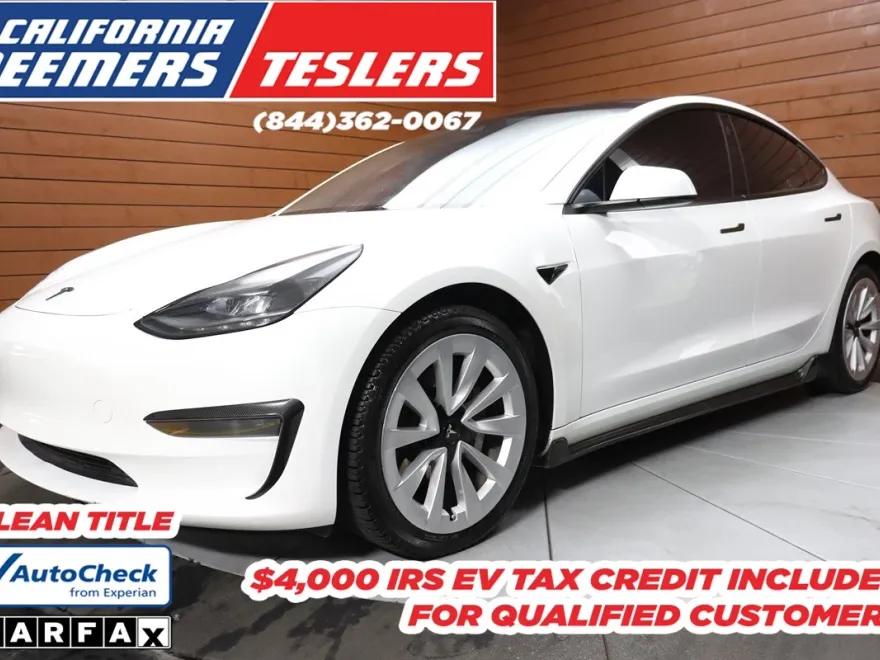 2023 Tesla Model 3 photo 1