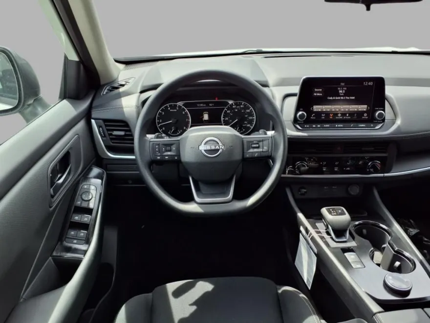 2026 Nissan Rogue S photo 1