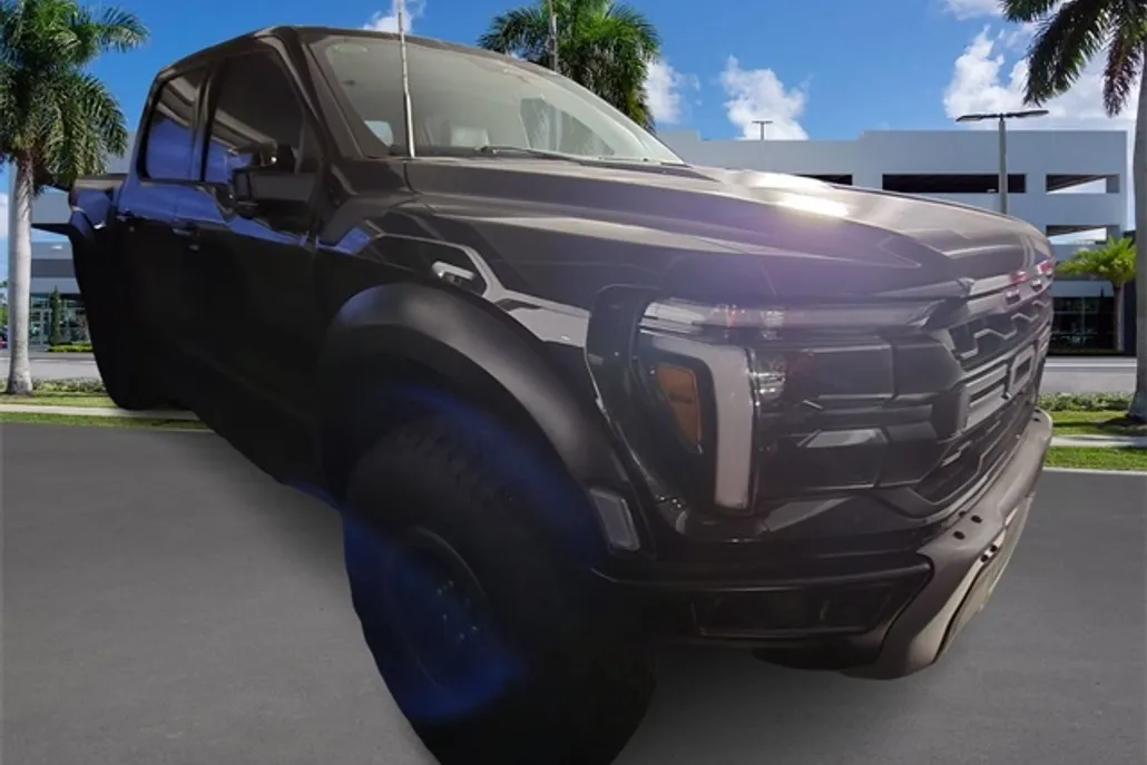 2025 Ford F-150 Raptor photo 1