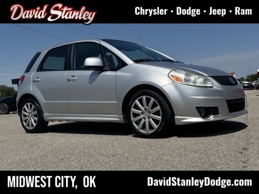 2012 Suzuki SX4 photo 1