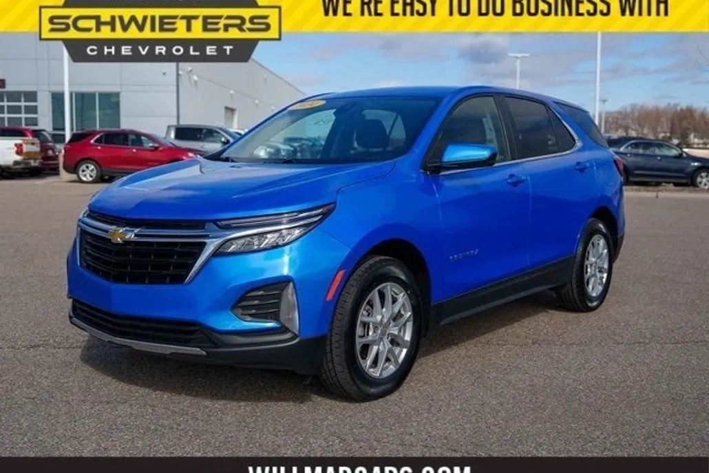 2024 Chevrolet Equinox LT photo 1