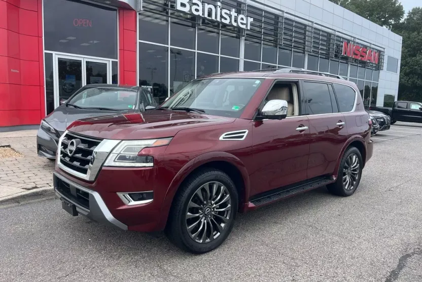 2023 Nissan Armada Platinum photo 1