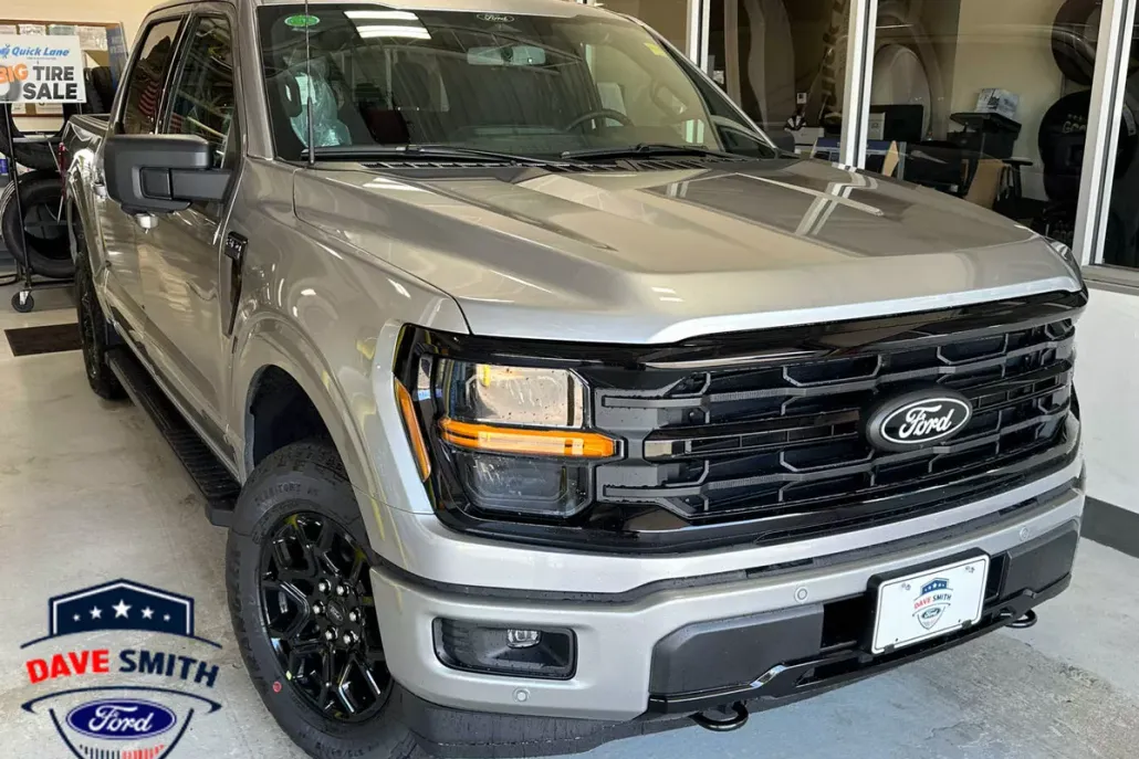 2025 Ford F-150 XLT photo 1