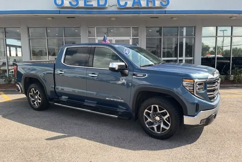 2024 Gmc Sierra 1500 SLT photo 1