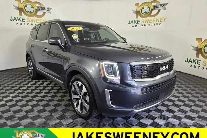 2022 Kia Telluride S photo 1