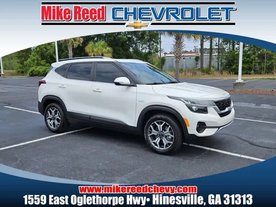 2022 Kia Seltos EX photo 1