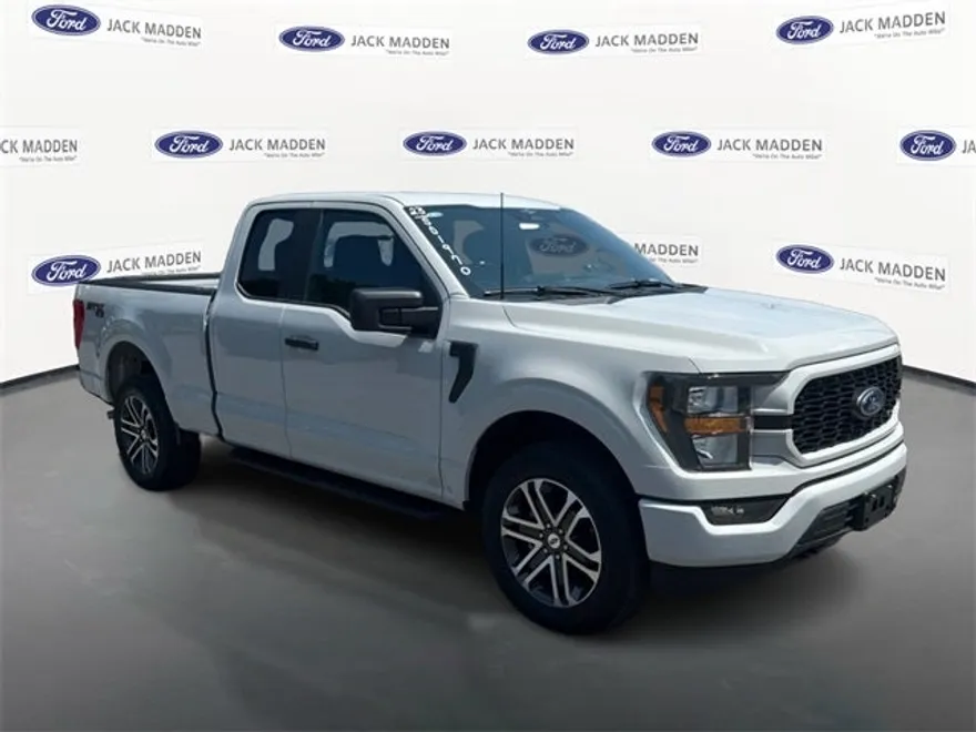2023 Ford F-150 XL photo 1
