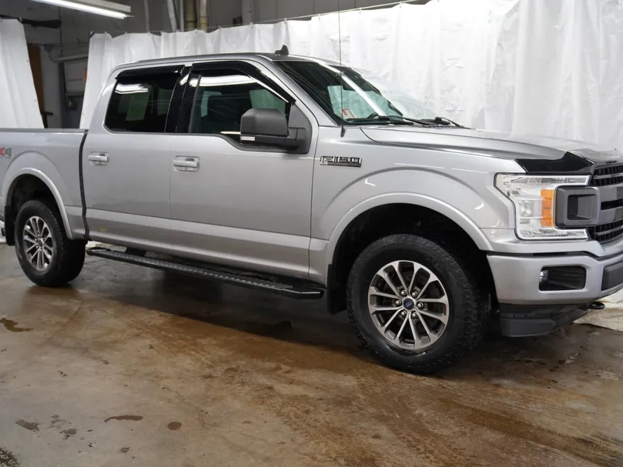2020 Ford F-150 XLT photo 1