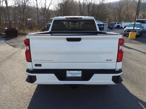 2025 Chevrolet Silverado 1500 RST photo 4