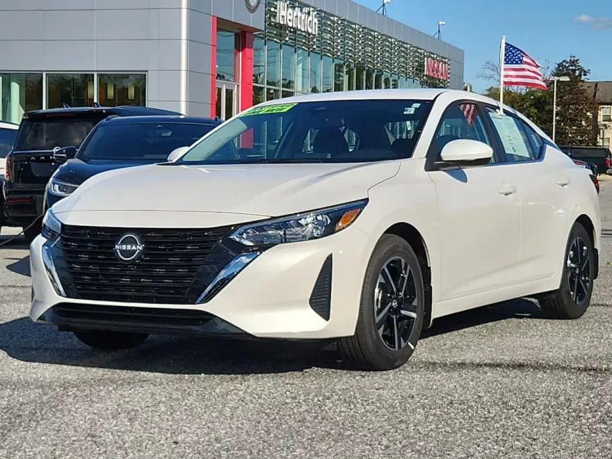 2025 Nissan Sentra SV photo 1