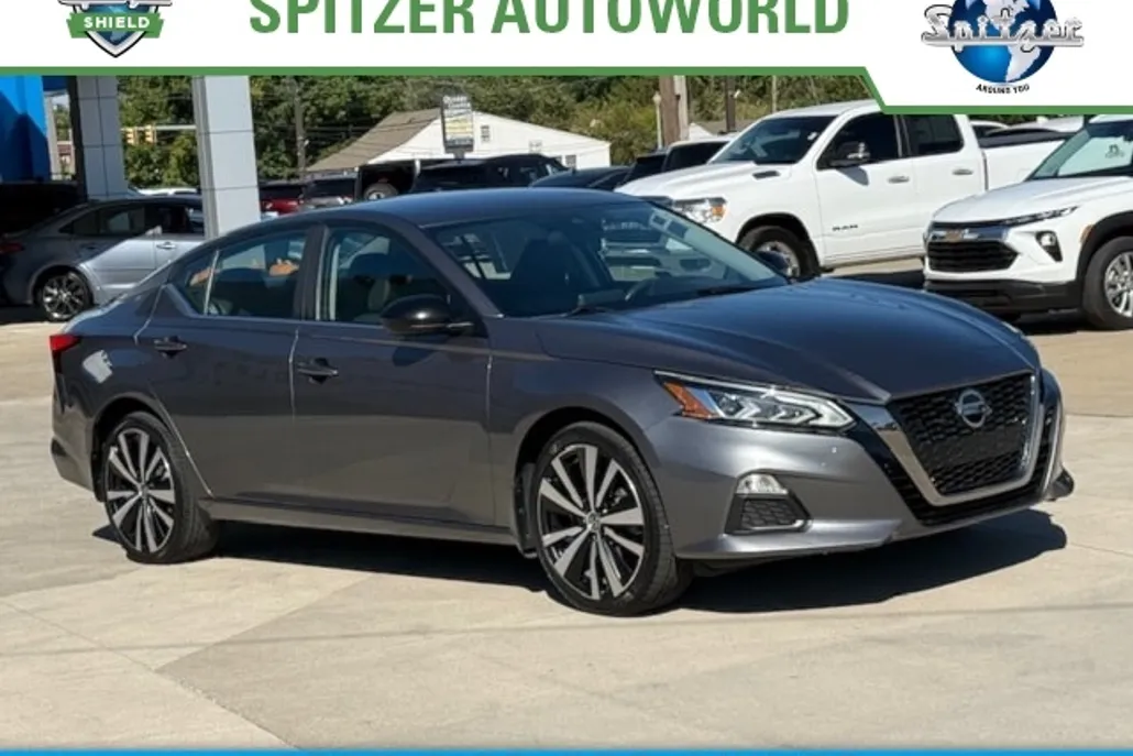2020 Nissan Altima 2.5 SR photo 1