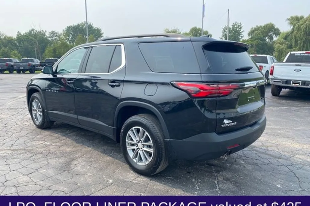 2023 Chevrolet Traverse photo 1