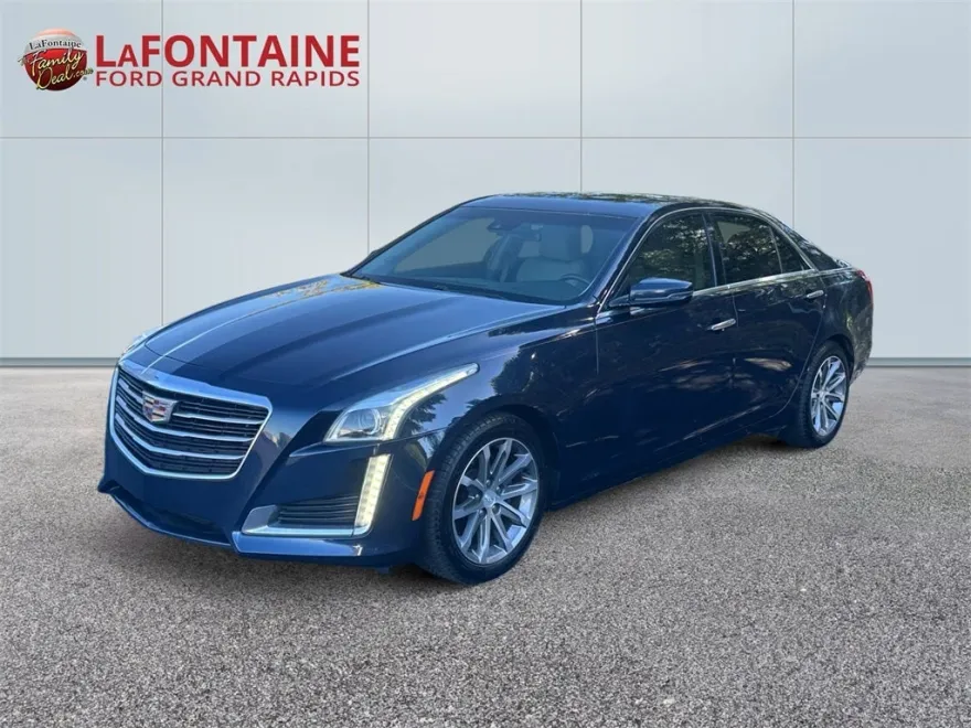 2016 Cadillac CTS Luxury photo 1