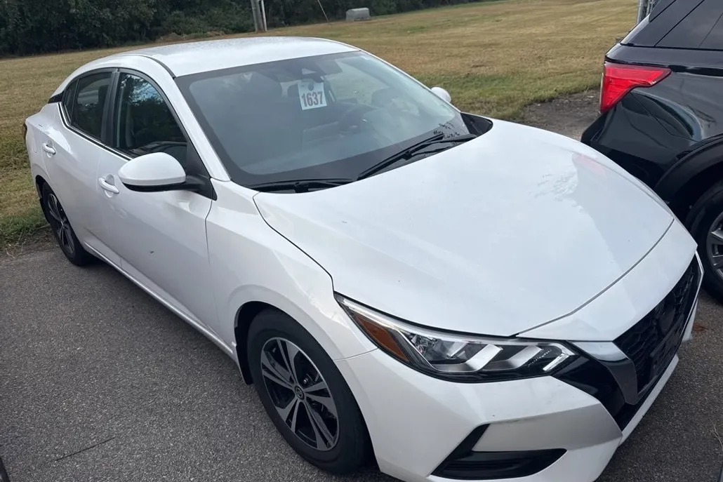2023 Nissan Sentra SV photo 1