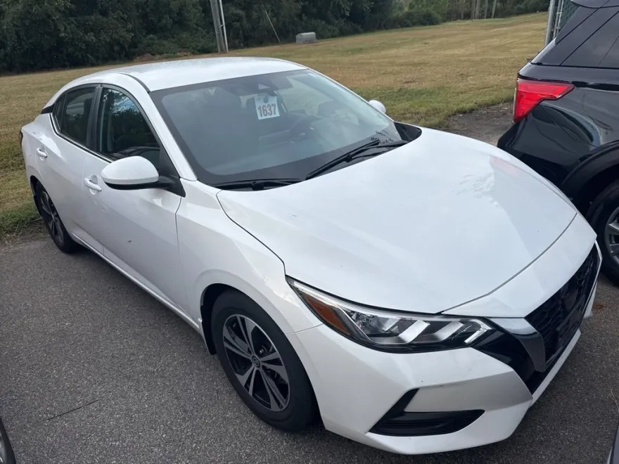 2023 Nissan Sentra SV photo 1