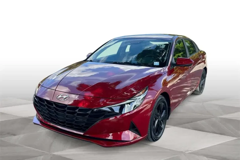 2023 Hyundai Elantra SEL photo 1