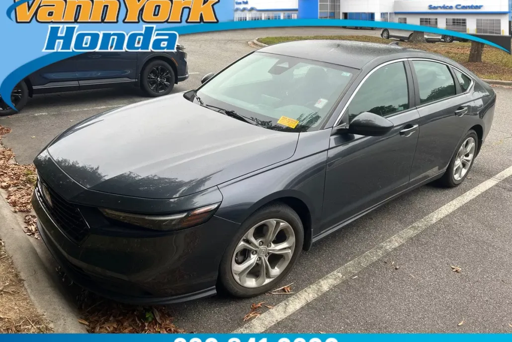 2023 Honda Accord LX photo 1
