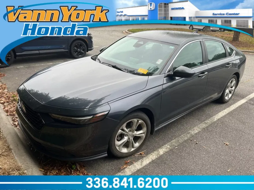 2023 Honda Accord LX photo 1
