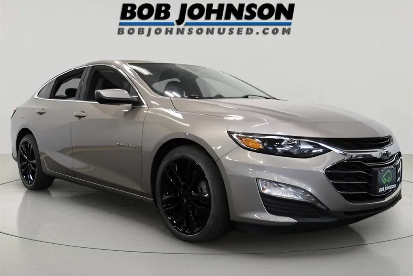2022 Chevrolet Malibu 1LT photo 1