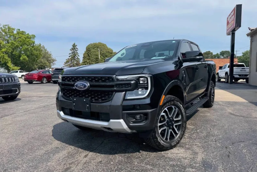 2024 Ford Ranger Lariat photo 1