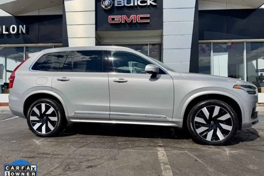 2023 Volvo XC90 Recharge Ultimate photo 1
