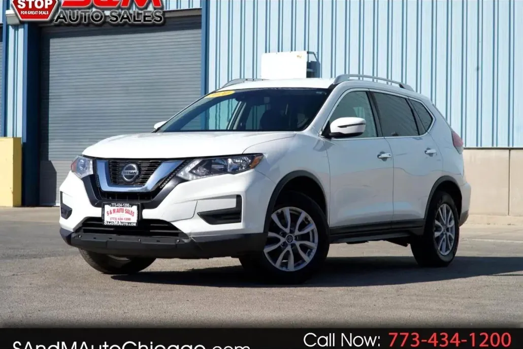 2020 Nissan Rogue SV photo 1