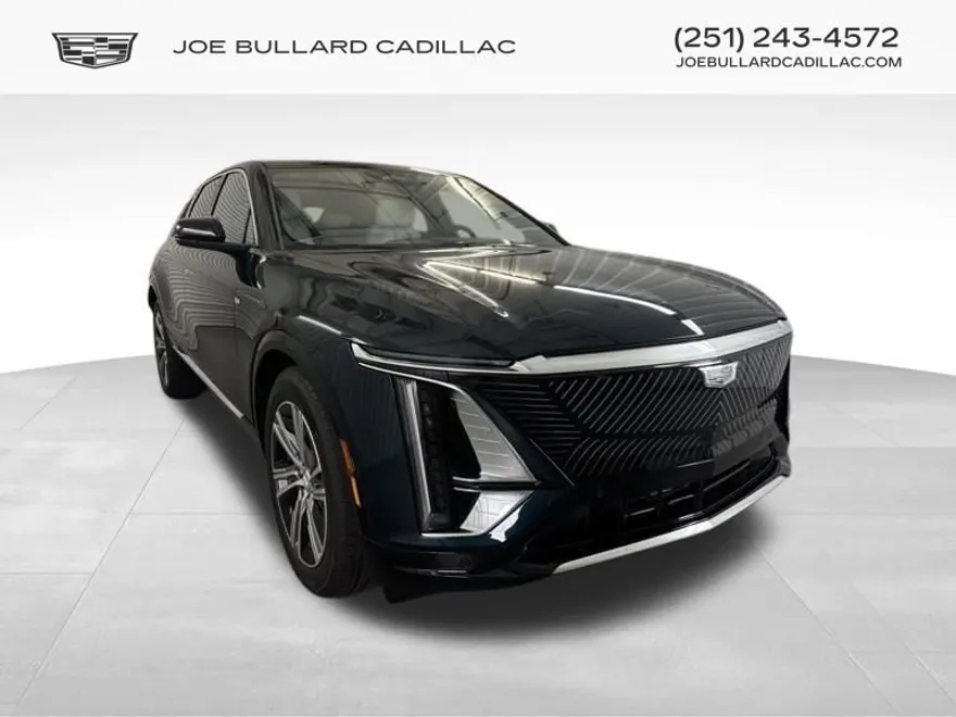 2025 Cadillac Lyriq Luxury photo 1