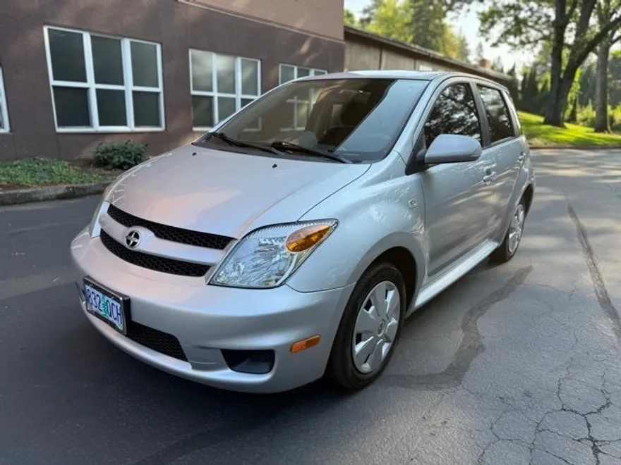 2006 Scion xA Base photo 1