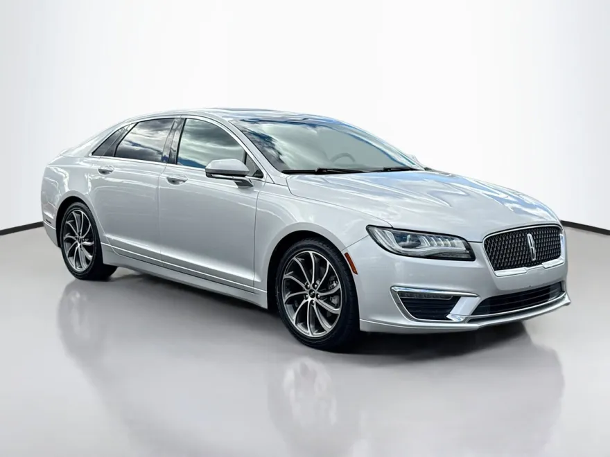 2019 Lincoln MKZ Reserve photo 1