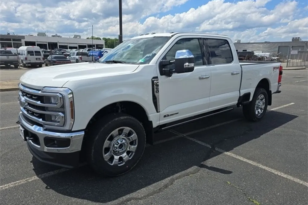 2025 Ford F-350 King Ranch photo 1