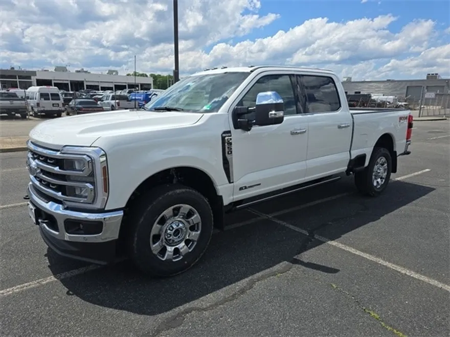 2025 Ford F-350 King Ranch photo 1