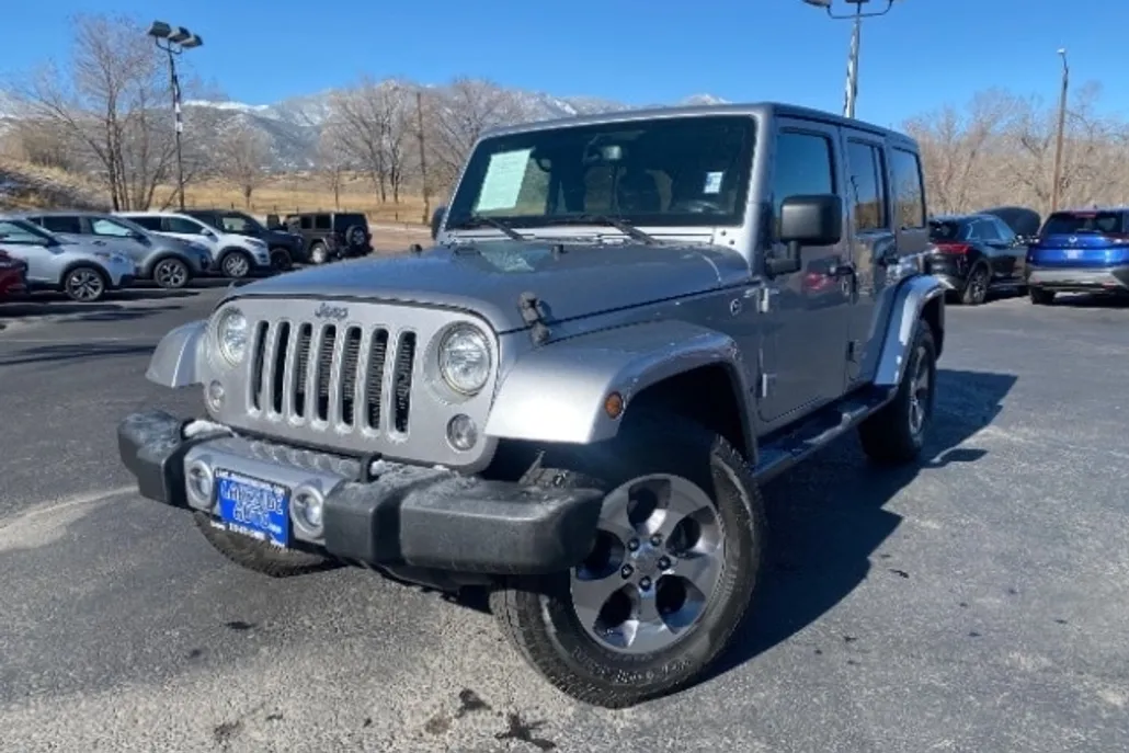 2018 Jeep Wrangler Unlimited Sahara photo 1