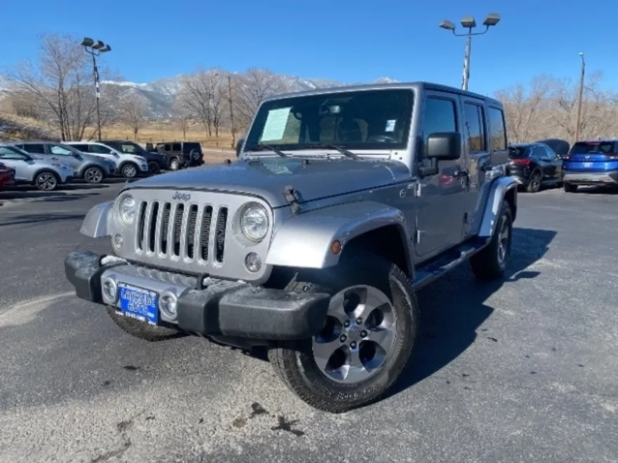 2018 Jeep Wrangler Unlimited Sahara photo 1