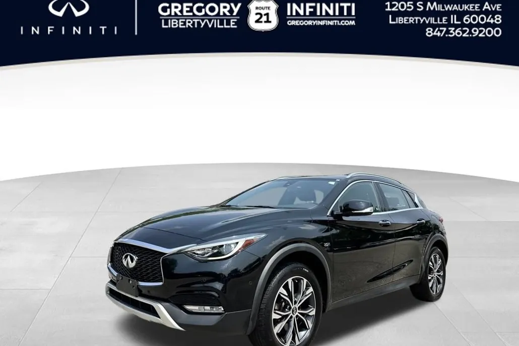 2017 Infiniti QX30 Premium photo 1