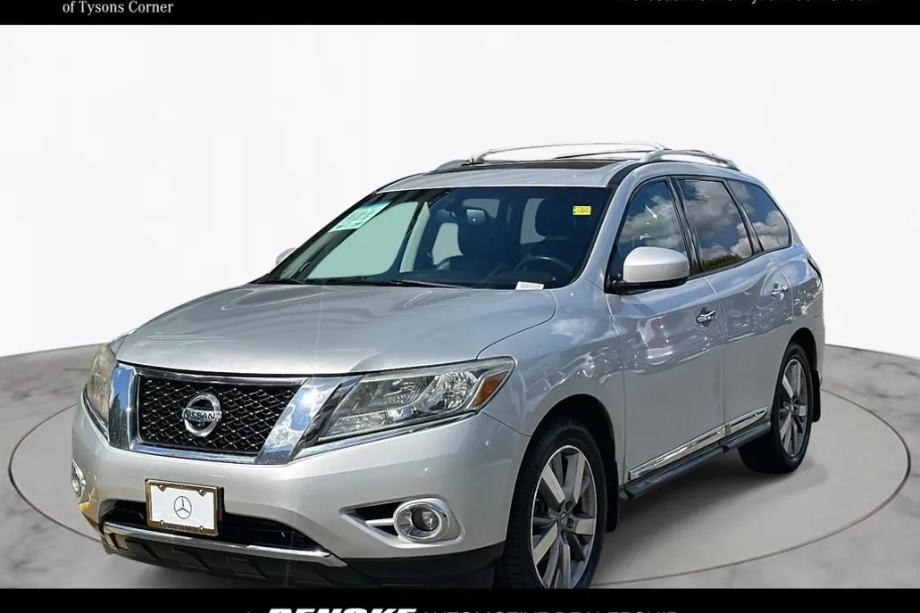 2014 Nissan Pathfinder Platinum photo 1