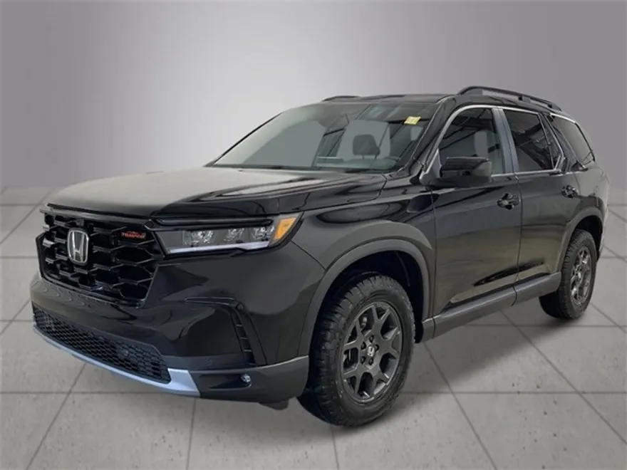 2025 Honda Pilot TrailSport photo 1