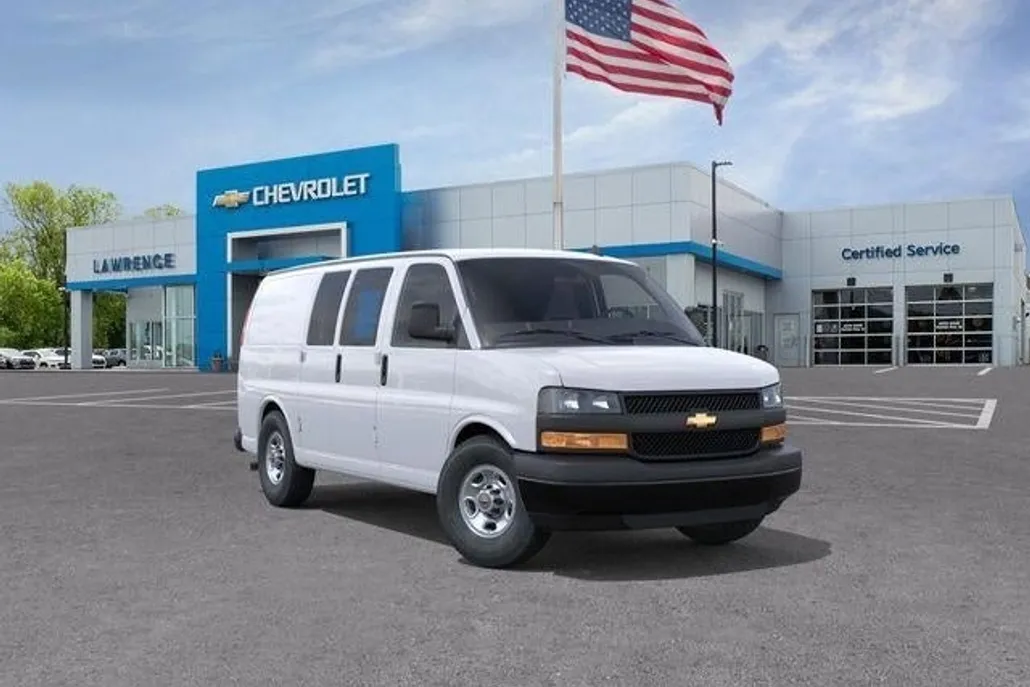 2025 Chevrolet Express Cargo 2500 Base photo 1