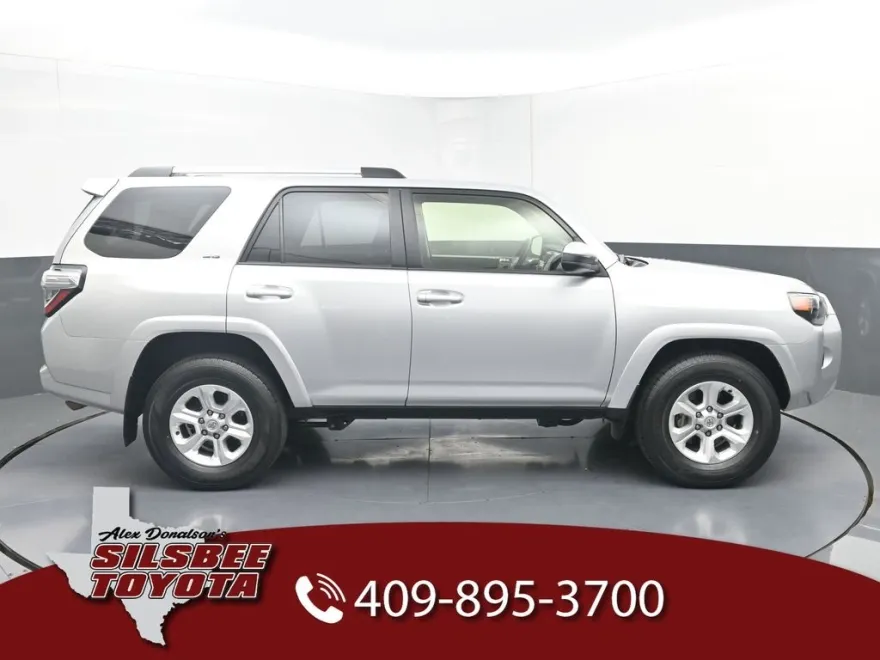 2024 Toyota 4Runner SR5 photo 1