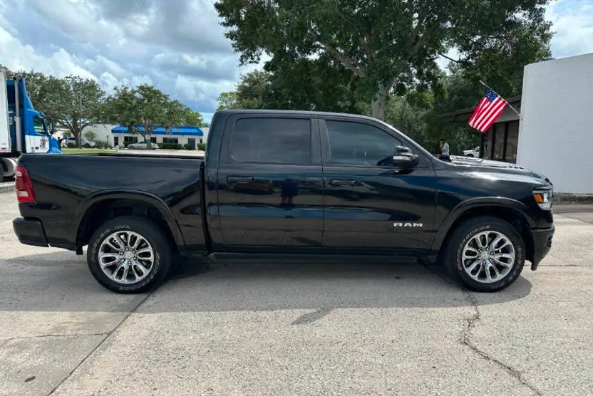 2021 Ram 1500 Laramie photo 1