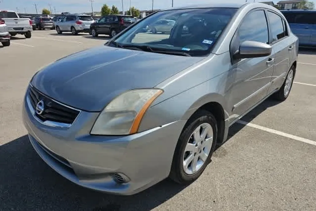 2012 Nissan Sentra 2.0 S photo 1