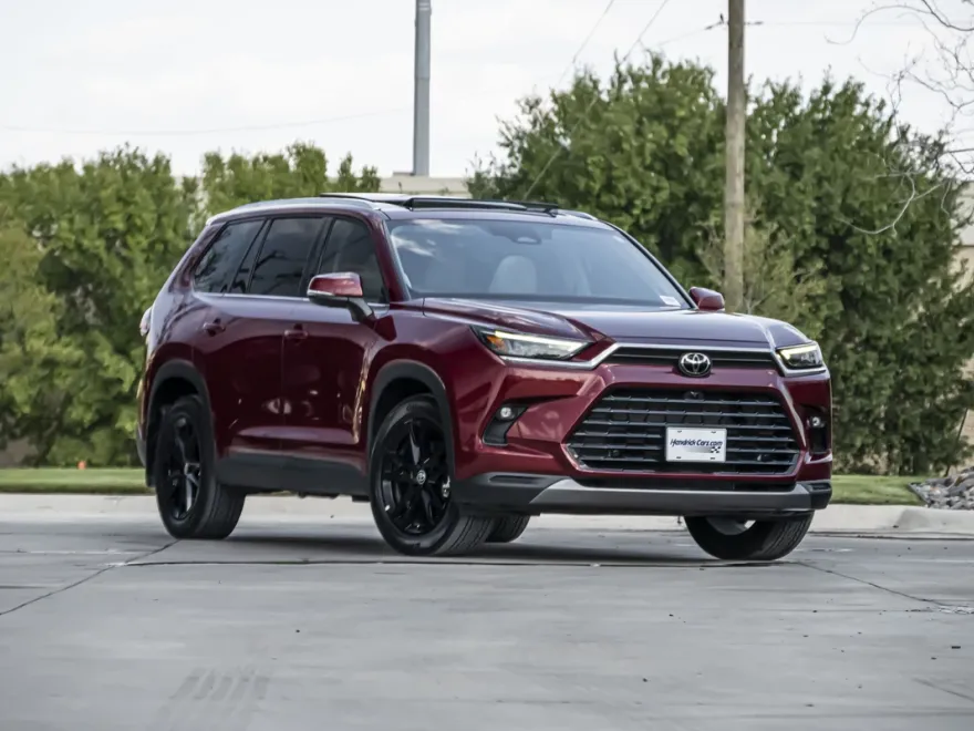 2024 Toyota Grand Highlander Limited photo 1