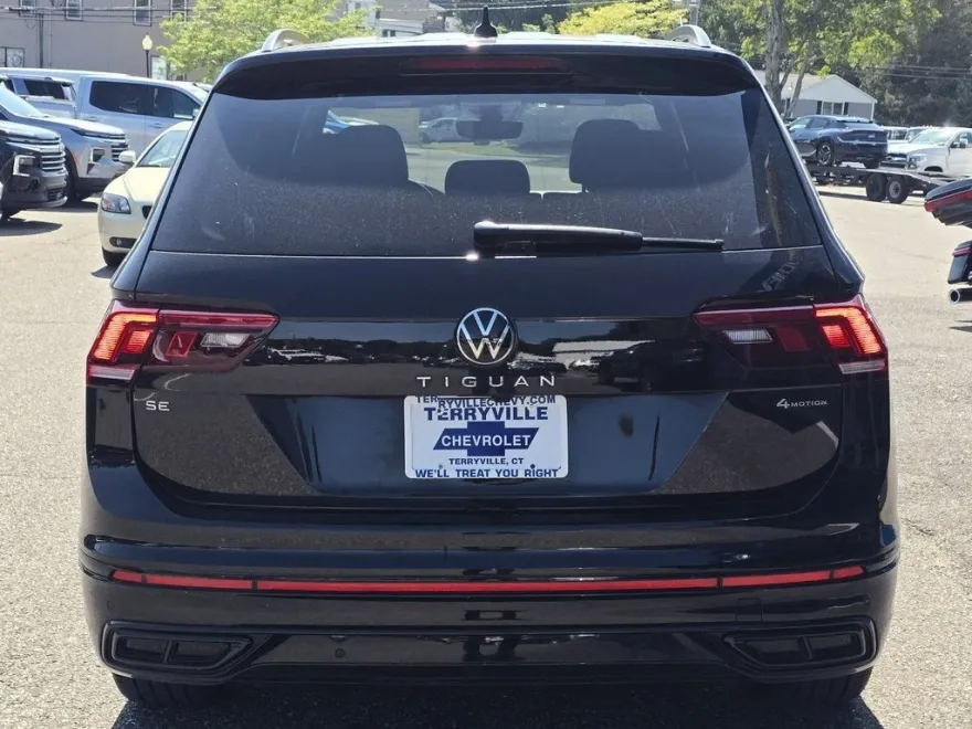 2023 Volkswagen Tiguan SE R-Line Black photo 1